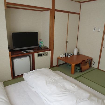 Hotel Minatoya Kōchi Habitación foto