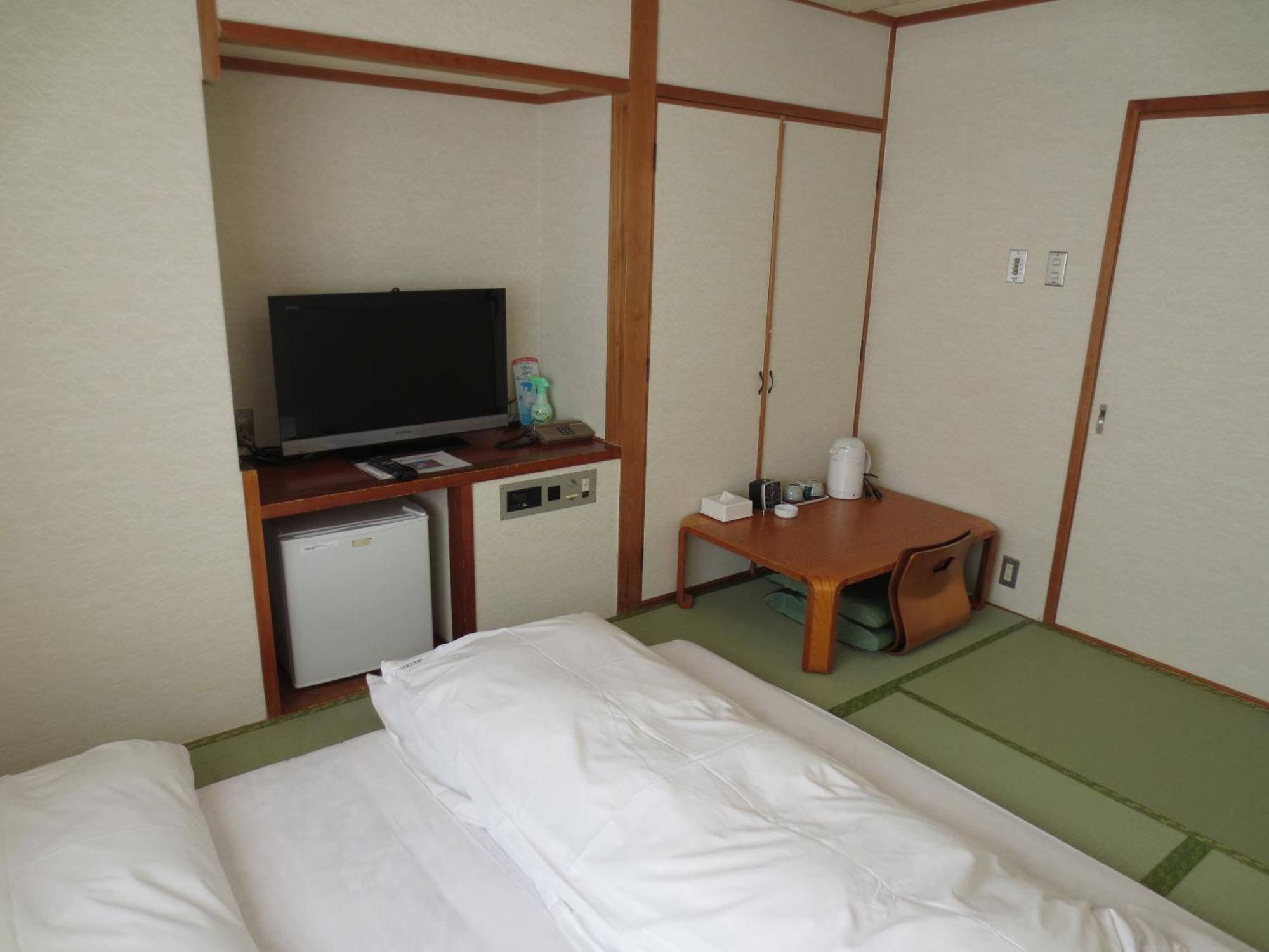 Hotel Minatoya Kōchi Habitación foto